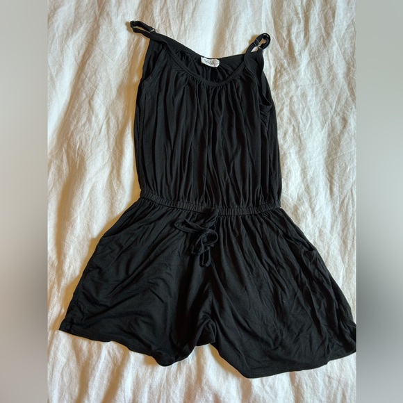 TALULAH Black Romper - Picture 1 of 4